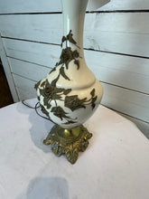 Load image into Gallery viewer, Vintage 1970s Table or Desk Lamp