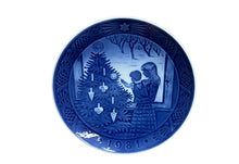 Load image into Gallery viewer, Royal Copenhagen Vintage Christmas Collectors Plates 1970 - 1982