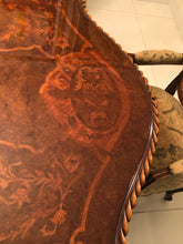 Load image into Gallery viewer, Traditional Lacquered Italian Dining Table Set