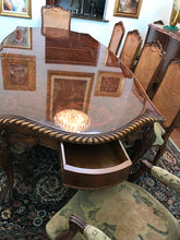 Load image into Gallery viewer, Traditional Lacquered Italian Dining Table Set