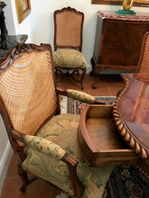 Load image into Gallery viewer, Traditional Lacquered Italian Dining Table Set