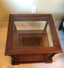 Load image into Gallery viewer, Vintage Portuguese Mahogany Side Table