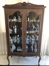 Load image into Gallery viewer, Vintage Traditional Mahogany Curio Cabinet