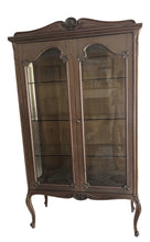 Load image into Gallery viewer, Vintage Traditional Mahogany Curio Cabinet