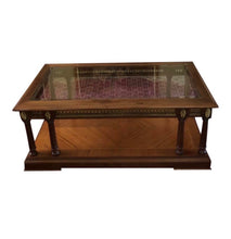 Load image into Gallery viewer, Vintage Traditional Mahogany Coffee Table