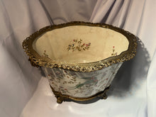 Load image into Gallery viewer, Vintage William Lowe 1895 Large Porcelain Planter