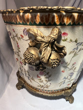 Load image into Gallery viewer, Vintage William Lowe 1895 Large Porcelain Planter