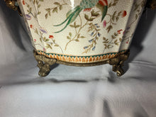 Load image into Gallery viewer, Vintage William Lowe 1895 Large Porcelain Planter