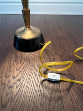 Load image into Gallery viewer, Global Views Brass Table Lamp with Brass Shade