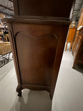 Load image into Gallery viewer, Traditional Vintage China Cabinet
