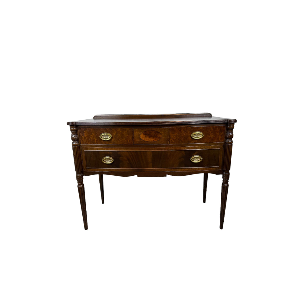 Vintage Hepplewhite Style Mahogany Sideboard/Buffet/Credenza