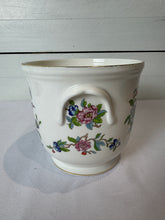 Load image into Gallery viewer, Aynsley Pembroke Fine English Bone China Cachepot
