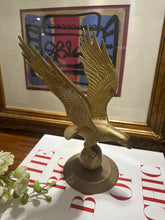 Load image into Gallery viewer, Vintage Brass Eagle in Flight Figurine
