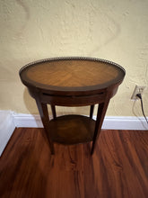 Load image into Gallery viewer, Regency Style Veneer &amp; Wood Oval Marquetry Side Table
