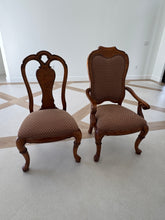 Load image into Gallery viewer, Thomasville Vintage British Gentry Burl Oak Dining Chairs - Set of 8
