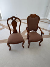 Load image into Gallery viewer, Thomasville Vintage British Gentry Burl Oak Dining Chairs - Set of 8
