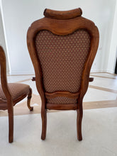 Load image into Gallery viewer, Thomasville Vintage British Gentry Burl Oak Dining Chairs - Set of 8
