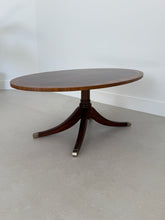 Load image into Gallery viewer, Vintage Ethan Allen Newport Collection Mahogany Oval Coffee Table
