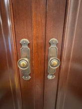 Load image into Gallery viewer, Vintage Ethan Allen Sable Medallion Armoire
