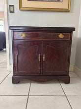 Load image into Gallery viewer, Thomasville Server Bar Cabinet with Folding Top
