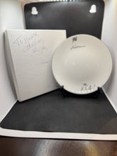 Load image into Gallery viewer, Vera Wang &quot;I Love the USA&quot; Collectors Plates by Wedgewood, Limited Edition
