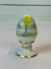 Load image into Gallery viewer, Fenton Iridescent Hand Painted Easter Egg
