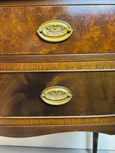 Load image into Gallery viewer, Vintage Hepplewhite Style Mahogany Sideboard/Buffet/Credenza
