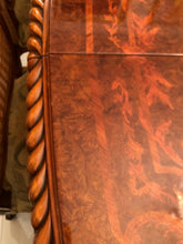 Load image into Gallery viewer, Traditional Lacquered Italian Dining Table Set
