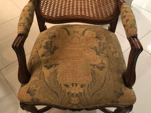 Load image into Gallery viewer, Traditional Lacquered Italian Dining Table Set

