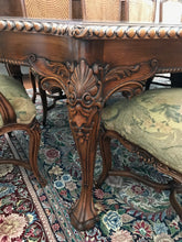 Load image into Gallery viewer, Traditional Lacquered Italian Dining Table Set
