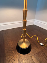 Load image into Gallery viewer, Global Views Brass Table Lamp with Brass Shade
