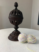 Load image into Gallery viewer, Antique Cast Iron Yarn Holder or Spinner
