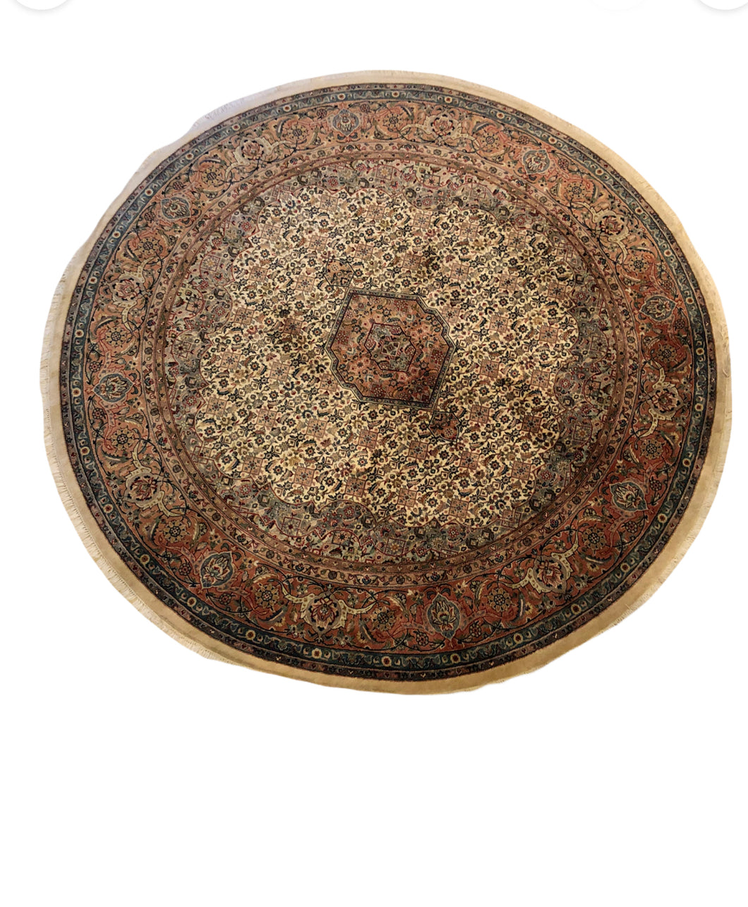 Round Oriental Area Rug 8’